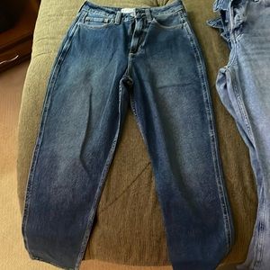 4 EUC Hollister jeans